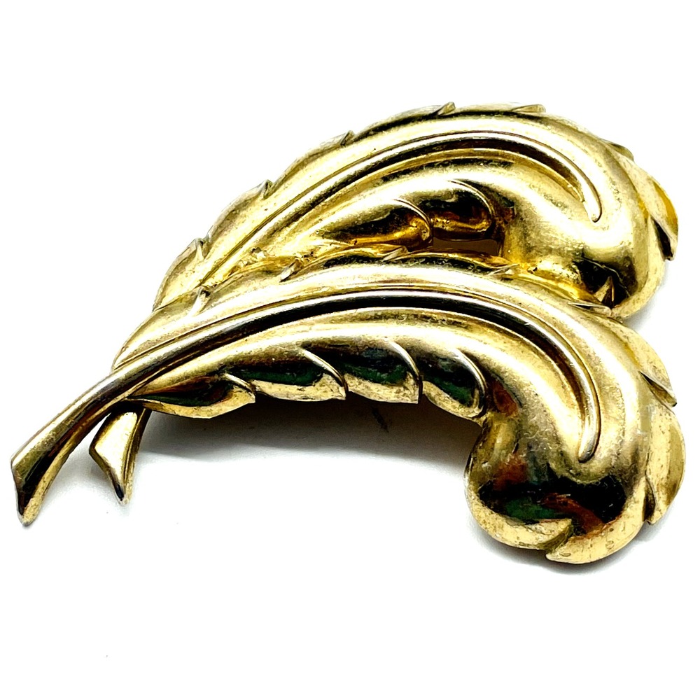Vintage Coro Feather Leaf Brooch Signed Gold Tone Sculptural Botanical Pin